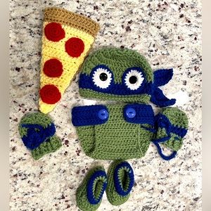 Custom crochet newborn outfit ninja turtle Leonardo